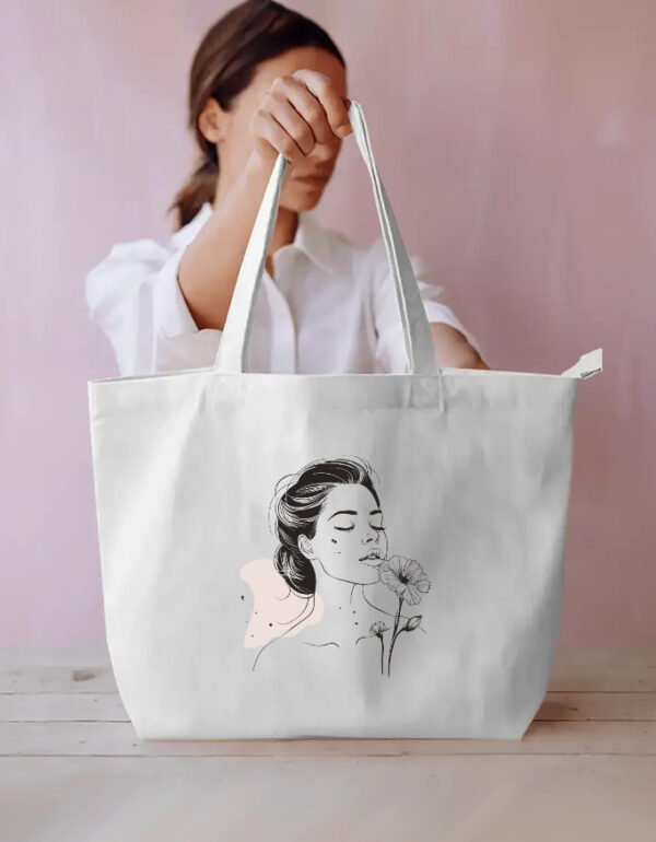Girl Silhouette 1 Everyday Large Tote Bag