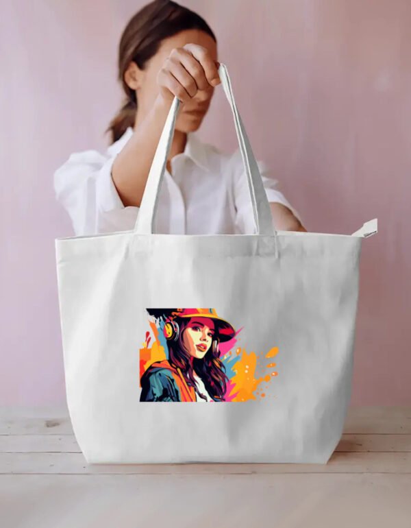 Graffitti Woman Everyday Large Tote Bag