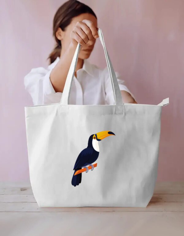Tucan 002 Everyday Large Tote Bag