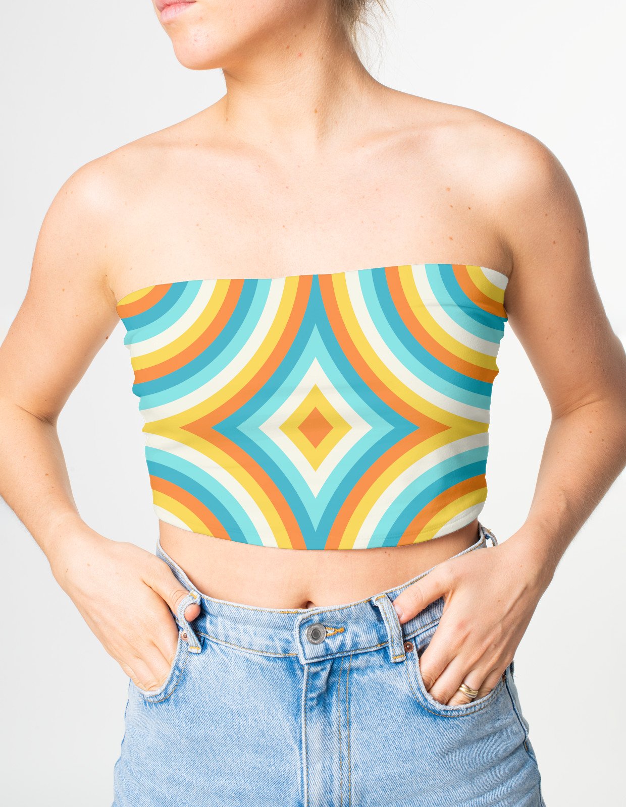 diamond-pulse-ColoursCafe-SunSplash-4140x3600-tube-top